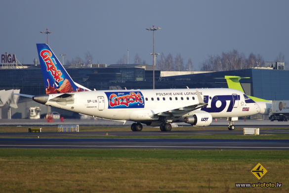 Embraer 175LR (ERJ-170-200LR)