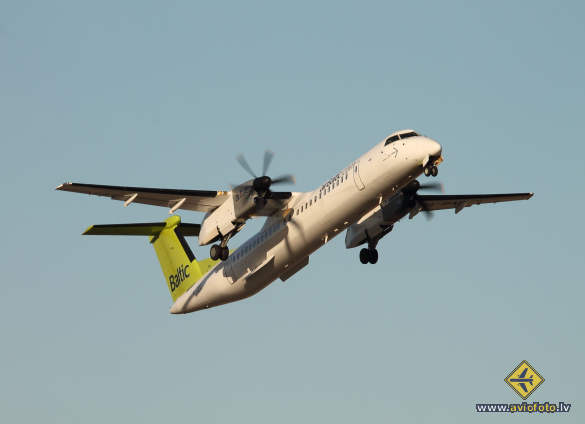 Bombardier DHC-8-402 Q400