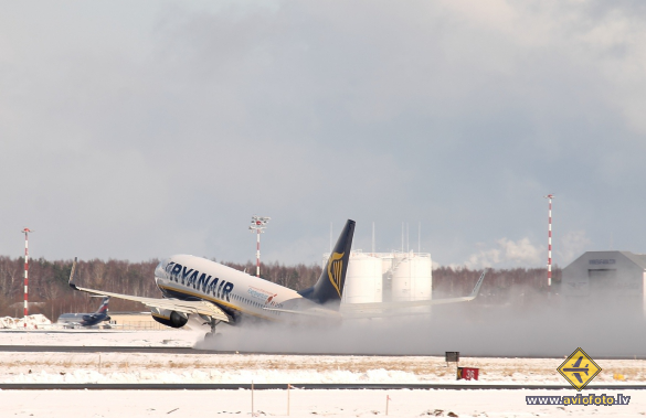 Boeing 737-8AS