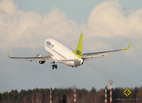 Boeing 737-36Q