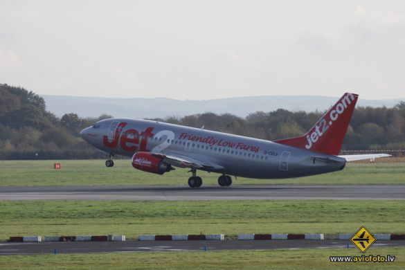 Boeing 737-377