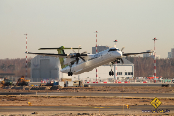 Bombardier DHC-8-402 Q400