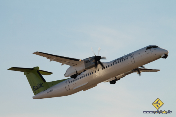 Bombardier DHC-8-402 Q400
