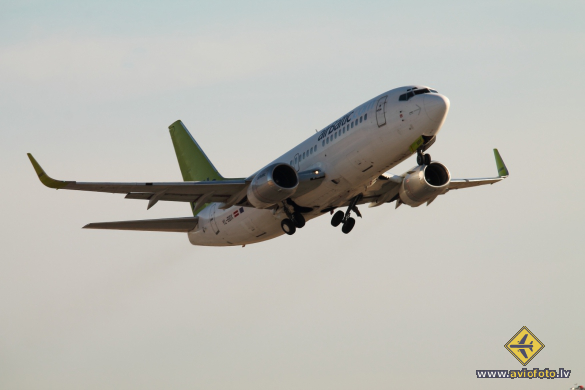 Boeing 737-36Q