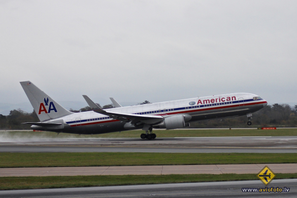Boeing 767-323/ER