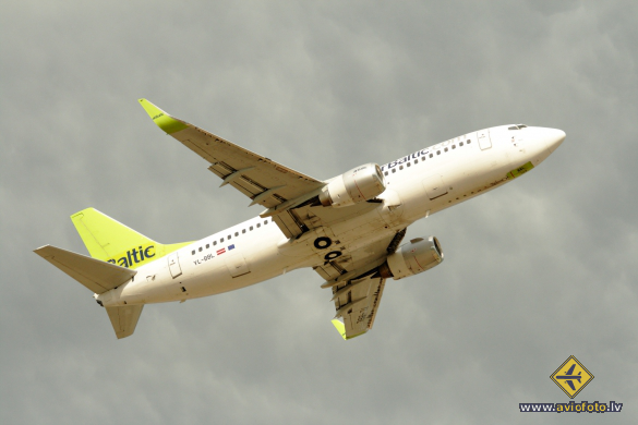 Boeing 737-33V
