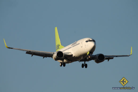 Boeing 737-36Q