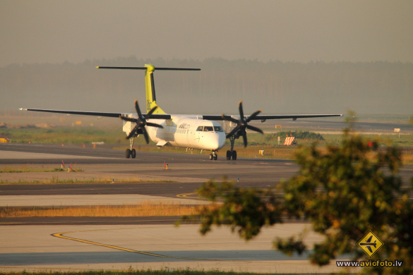 Bombardier DHC-8-402 Q400