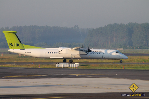 Bombardier DHC-8-402 Q400