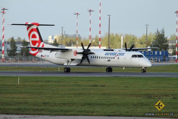 Bombardier DHC-8-402 Q400