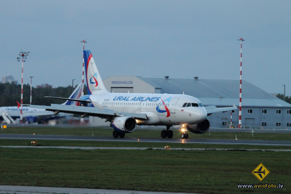 Airbus A319-112