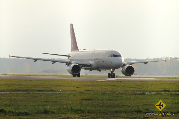 Airbus A320-214