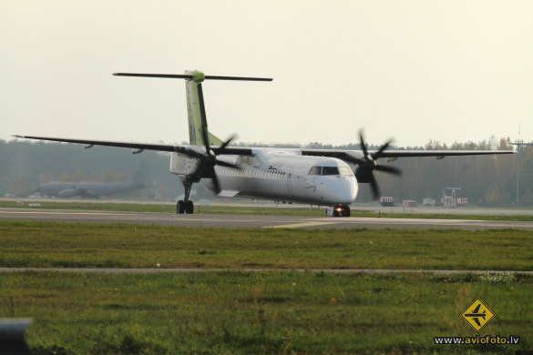 Bombardier DHC-8-402 Q400