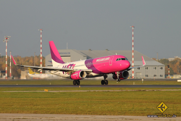 Airbus A320-232
