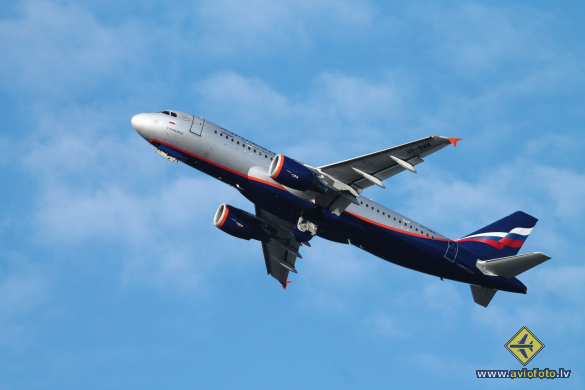 Airbus A320-214