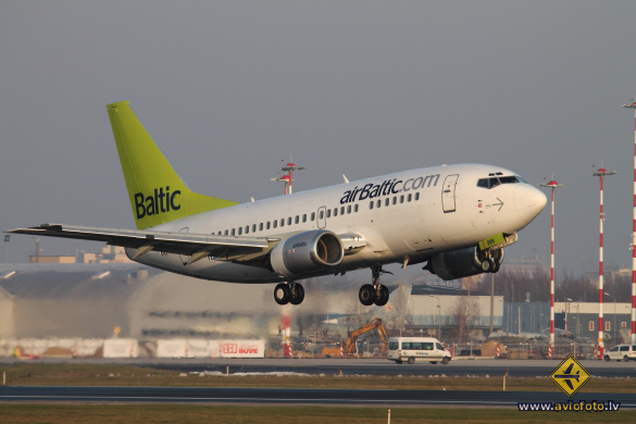 Boeing 737-522