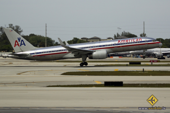 Boeing 757-223