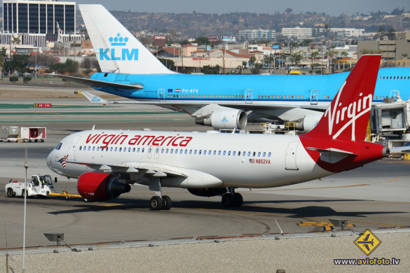 Airbus A320-214