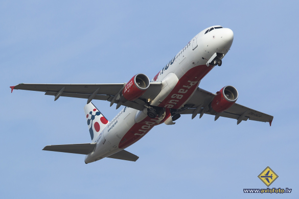 Airbus A320-214