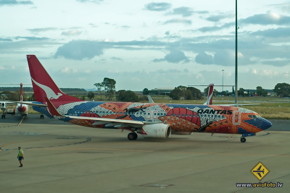Boeing 737-838