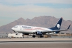 Boeing 737-852