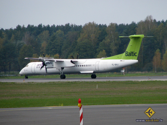 Bombardier DHC-8-402 Q400