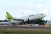 Boeing 737-36Q