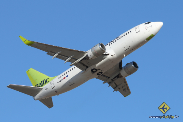Boeing 737-36Q