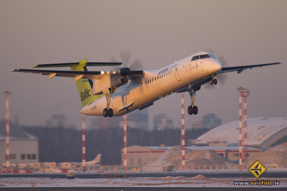 Bombardier DHC-8-402 Q400