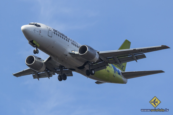 Boeing 737-522