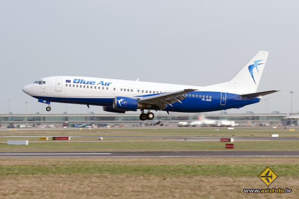 Boeing 737-4Q8