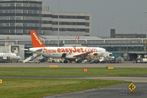 Airbus A320-214