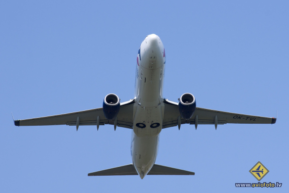 Boeing 737-8FN