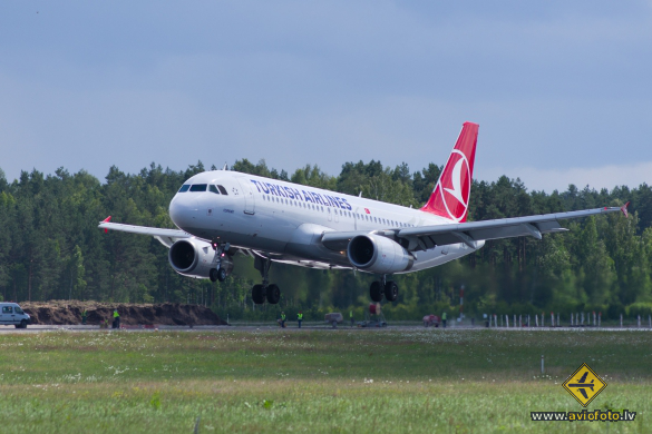 Airbus A320-232