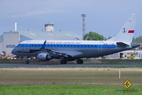 Embraer 175LR (ERJ-170-200LR)