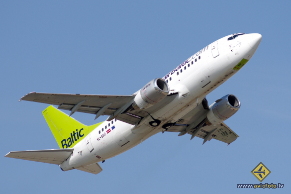 Boeing 737-53S