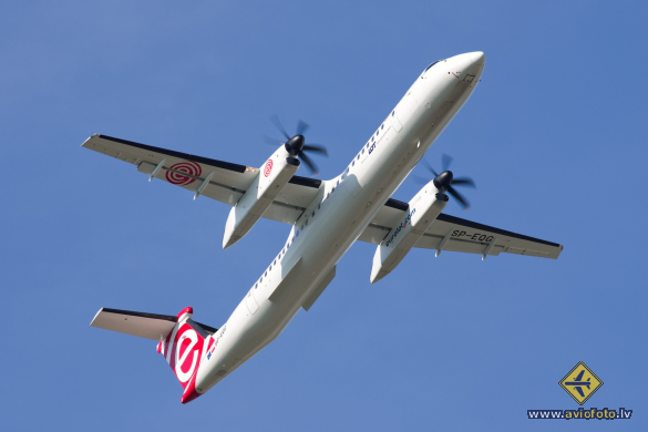 Bombardier DHC-8-402 Q400