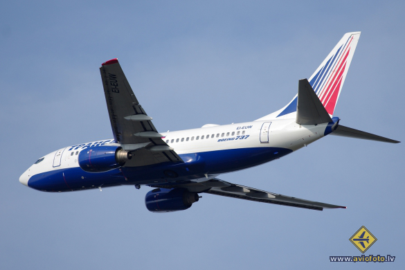 Boeing 737-7Q8