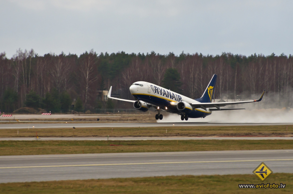 Boeing 737-8AS