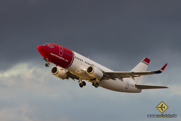 Boeing 737-33S