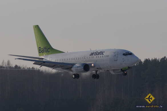 Boeing 737-53S