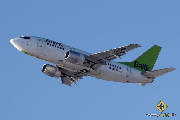 Boeing 737-53S