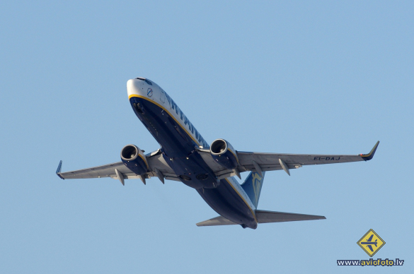 Boeing 737-8AS