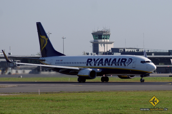 Boeing 737-8AS