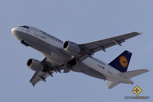 Airbus A319-114