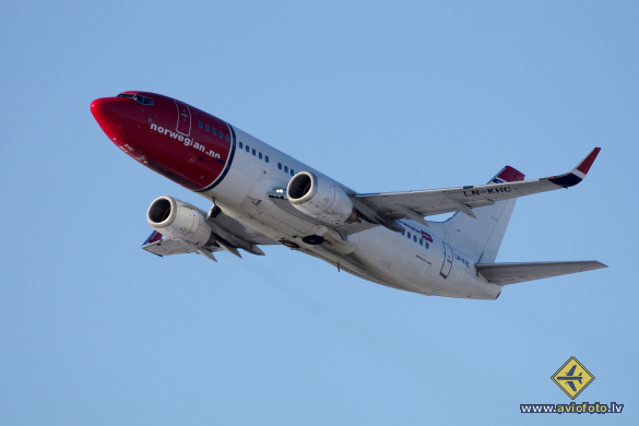Boeing 737-31S