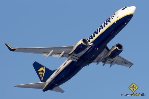 Boeing 737-8AS