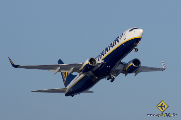 Boeing 737-8AS