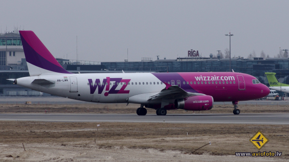 Airbus A320-232