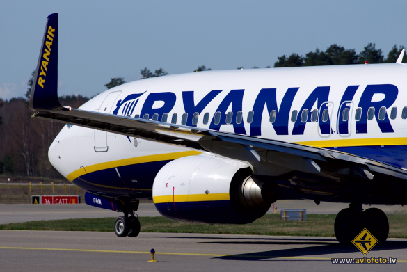 Boeing 737-8AS